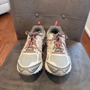 Women’s New Balance 412 Grey All Terrain Trail Running  Shoes Sz 9 M